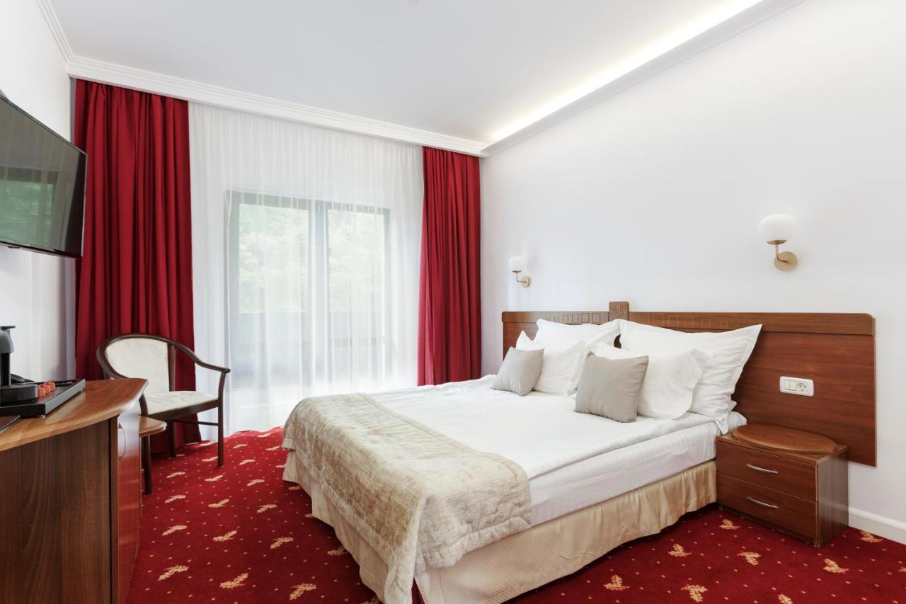 פרדיאל Manor Ski Hotel מראה חיצוני תמונה